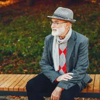 ALERTĂ schimbări în recalcularea pensiilor. Bani în plus pentru 800.000 pensionari. Cine sunt? - Foto: Freepik.com (rol ilustrativ)