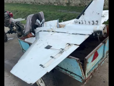 VIDEO Un moldovean a găsit o dronă, a urcat-o în remorcă și a dus-o acasă