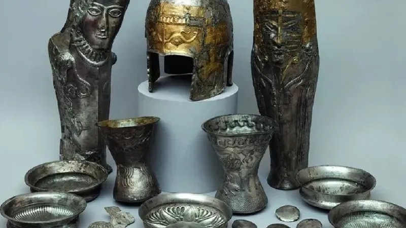 Câte coifuri dacice s-au descoperit în România