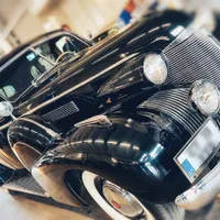 Un constănțean se plimbă cu Cadillac-ul 75 al actriței Greer Garson. L-a costat peste 30.000 €. / Foto: RAR, Facebook