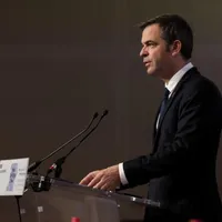 Franța introduce noi restricții din cauza Omicron. Ministrul Sănătății spune că urmează un mega val/FOTO: Unsplash