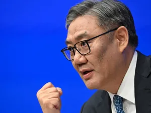 Reacția Chinei la noile sancțiuni UE împotriva Rusiei. Două bănci chineze, incluse pe listă