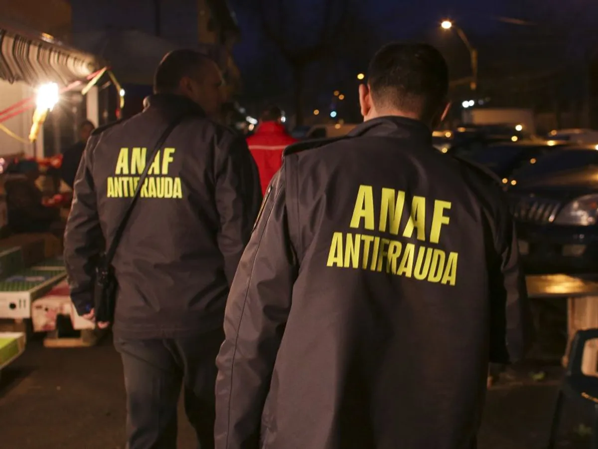 Inspectorii ANAF Antifrauda, veritificări la comercianţii de flori - Foto: INQUAM PHOTOS/Octav Ganea (imagine cu caracter ilustrativ)