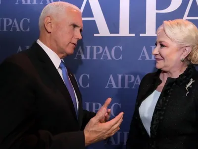 Premierul Dăncilă, la Washington, la conferința AIPAC, unde s-a întâlnit cu vicepreședintele SUA, Mike Pence Foto: Guvernul României