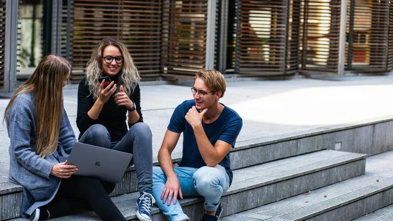 Ce locuri de muncă pe timpul verii caută tinerii? Ce domenii preferă și la ce salarii se așteaptă? - Foto: Pexels.com (Imagine cu rol ilustrativ)