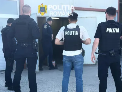 Percheziții - Foto: Poliția Română