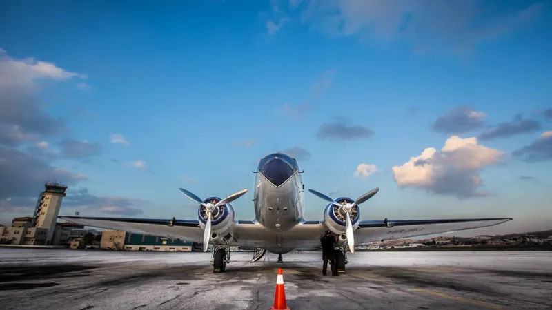 Avioanele TAROM rămân la sol- Foto: PEXELS PHOTOS/Aladdin Qattouri