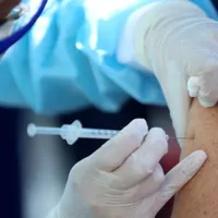 Bucureștiul a ajuns la o rată de acoperire vaccinală de aproape 47%. Șapte județe, sub 19%. / Foto: digi24.ro