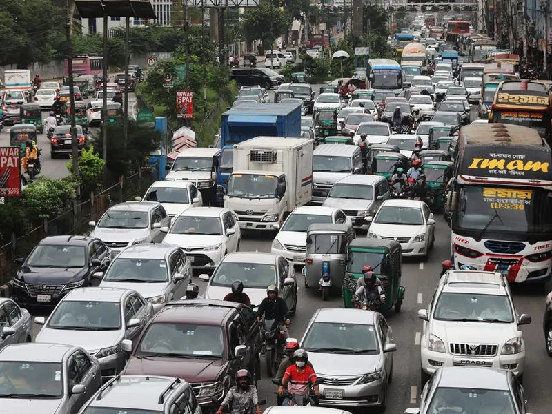 În Bangladesh, 50% din locuitori trăiesc cu 1 $ pe lună