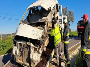 Două vehicule cu muncitori români, o mașină și o dubă, s-au ciocnit în Portugalia: 2 morți - Foto: Facebook/Ziarul Românesc Spania