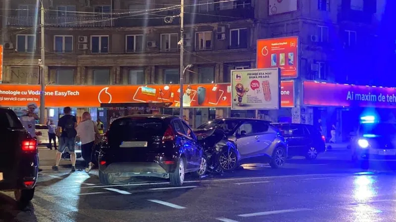 Accident frontal, în Piața Romană din București. Un șofer a vrut să facă stânga pe interzis. / Foto: infotraficromania.ro
