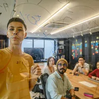 VIDEO Elevii de clasa a VIII-a încheie cursurile. Sfaturi pentru o evaluare națională de succes   / Pexels