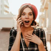 Escrocherie cu prelungirea abonamentelor la telefonie mobilă. ”Oferta” care vă lasă fără bani - Foto: Freepik.com (rol ilustrativ)