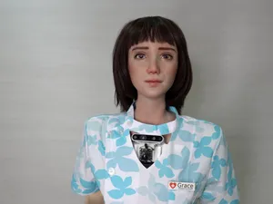 Femeia-robot Grace este asistentă medicală Foto: thejakaratapost.com