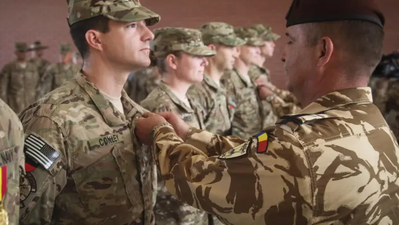 Sean Conley, veteran al marinei americane, este medicul care îl tratează pe Donald Trump de COVID-19. Foto: US Army