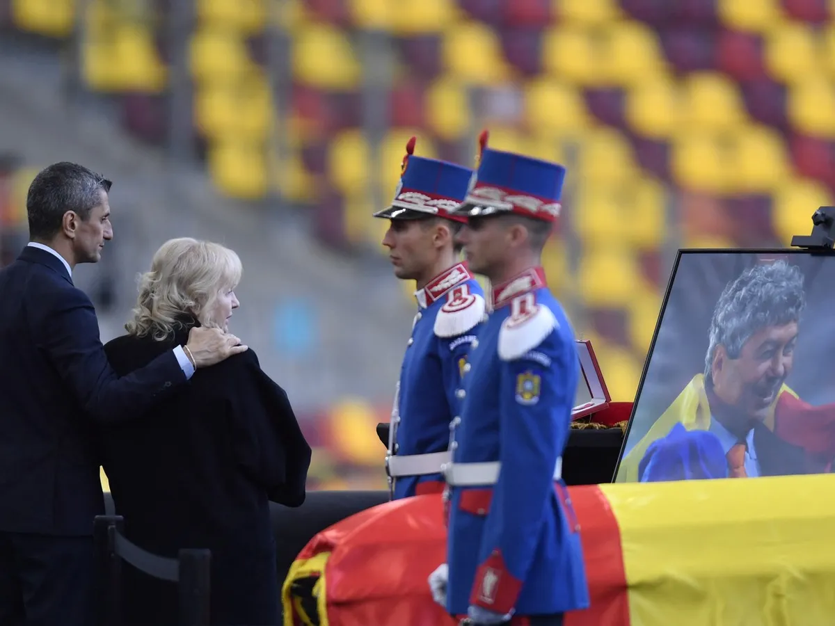 b1TV: Pe cine n-a lăsat Răzvan Lucescu să participe la funeraliile tatălui său