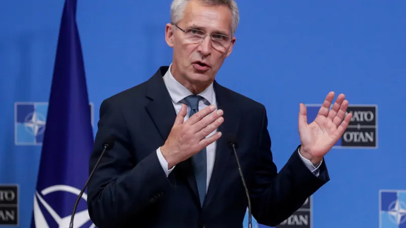 Jens Stoltenberg, alarmat de anunțul lui Putin privind amenințarea cu bomba nucleară/FOTO: nato.int