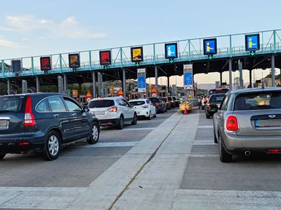 Stație de taxare pe o autostrada din Grecia - Foto: caranddriver.gr (Imagine cu rol ilustrativ)