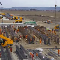 VIDEO România ratează deschiderea, în 2021, a 55 km de autostradă, 90% finalizați. Ce motive sunt