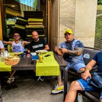 După Mircea Nebunu, Faraonul de la Madrid s-a văzut și cu Adrian și Costel Corduneanu Foto: cancan