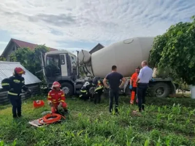 Un șofer de betonieră, strivit de propriul utilaj la Moara Carp. A uitat să asigure vehiculul. / Foto: Info Trafic 24, Facebook