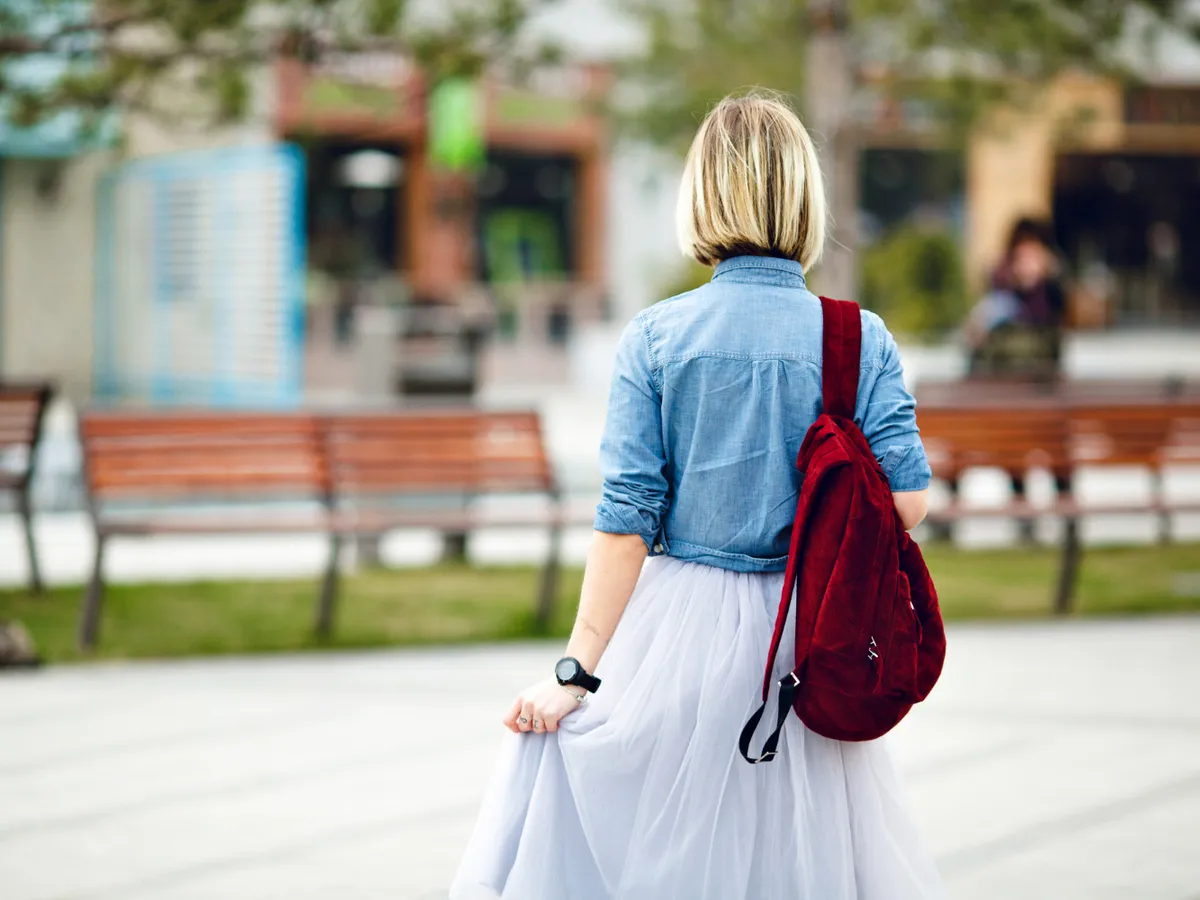 Traficanții de droguri ce vindeau direct în curtea școlilor primesc pedepse mai blânde. „Sunt tineri”