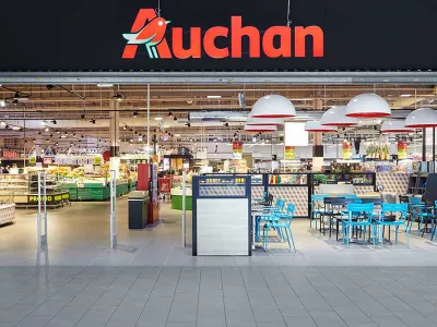 Grupul francez Auchan a decis să rămână în Rusia Foto: Facebook