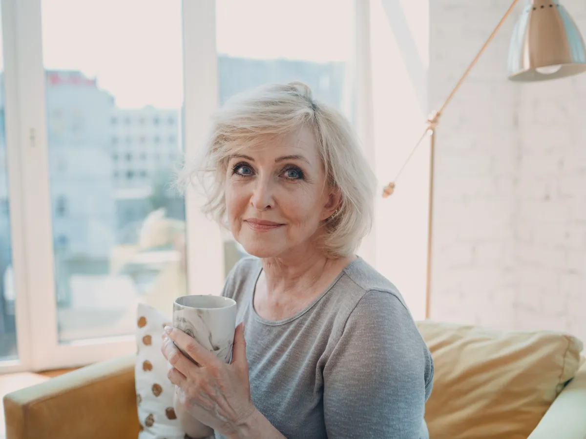 Zeci de parlamentari cer bani în plus la pensie pentru sute de mii de pensionari. Guvernul se opune. De ce?