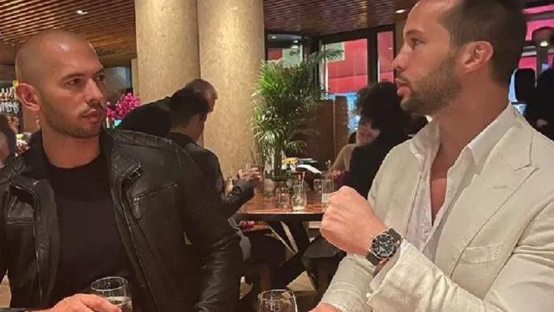 Andrew Tate (stânga) și fratele său, Tristan, sunt anchetați într-un dosar de trafic de persoane și viol- Foto: Facebook
