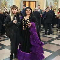 Artista Virgina Lupu, alături de vrajitoarea Mihaela, la o recepție a Institutului Cultural Român Foto: Facebook/Mihaela Mincă