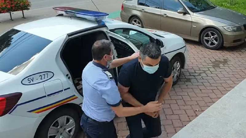 Șeful Serviciului de Permise și Înmatriculări, Florin Finiș, dus la audieri, în 2020 Foto: captură video stirisuceavatv.ro