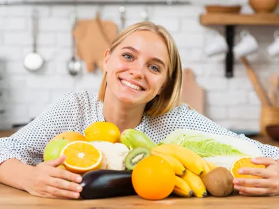 Fructul care repară inima, calmează stomacul și subțiază talia. E galben, curbat cu puține calorii - Foto: Freepik