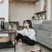 Unii preferă să muncească de acasă Foto: Pexels.com