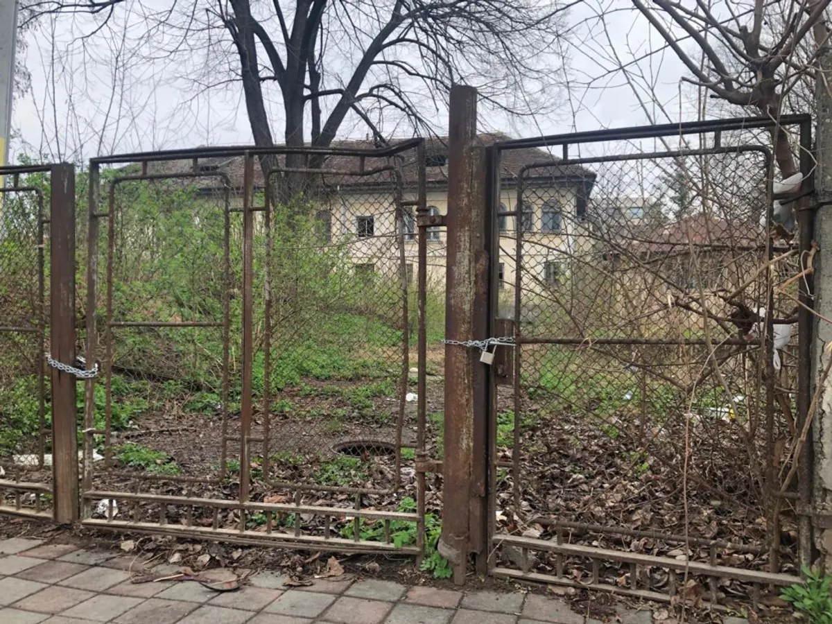 Șobolanii și oamenii fără adăpost, „chiriașii” unei clădiri istorice cu o valoare de 1.200.000 € - Foto: ziaruldeiasi.ro