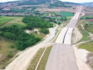 Ce se întâmplă cu Autostrada Unirii? Săptămâna trecută nu s-a lucrat deloc - Foto: Ziarul de Iaşi