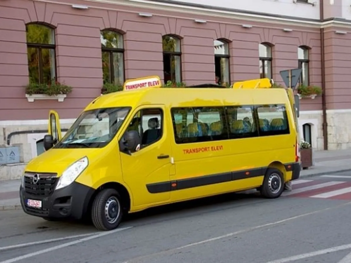 De ce elevii din 14 județe nu beneficiază de transport rutier public gratuit? Soluția autorităților - Foto: ziuadevest.ro