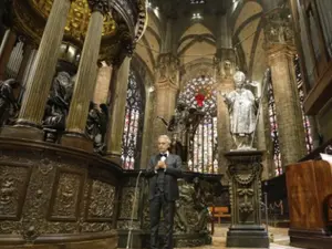 Andrea Bocelli în Domul din Milano/FOTO: youtube.com