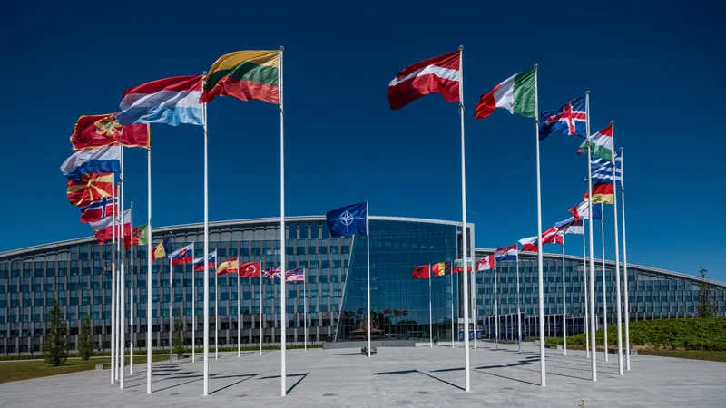Sondaj: Peste 60% dintre europeni vor ca NATO să sprijine Ucraina împotriva agresiunii Rusiei/FOTO: Twitter/STRIKFORNATO