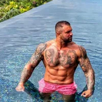 Alex Bodi, săltat de polițiști pentru 30 de zile. Este judecat pentru proxenetism și spălare de bani. / Foto: playtech.ro