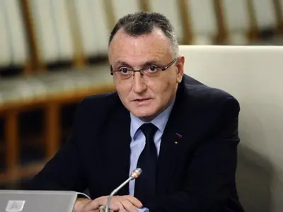 Ministerul Educaţiei a lansat în consultare publică strategia „Părinţi educaţi, copii fericiţi"/foto: gov.ro