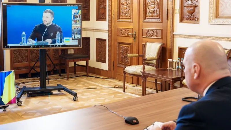 Şah mat. Ilie Bolojan întreabă partidele proruse dacă România trebuie să ajute Ucraina - Foto: Presidency.ro