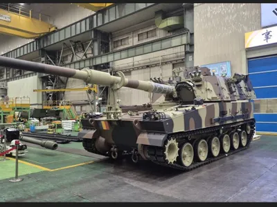 Primul obuzier autopropulsat K9 «Tunetul» de calibrul 155 mm pentru România - Foto: Hanwha Aerospace