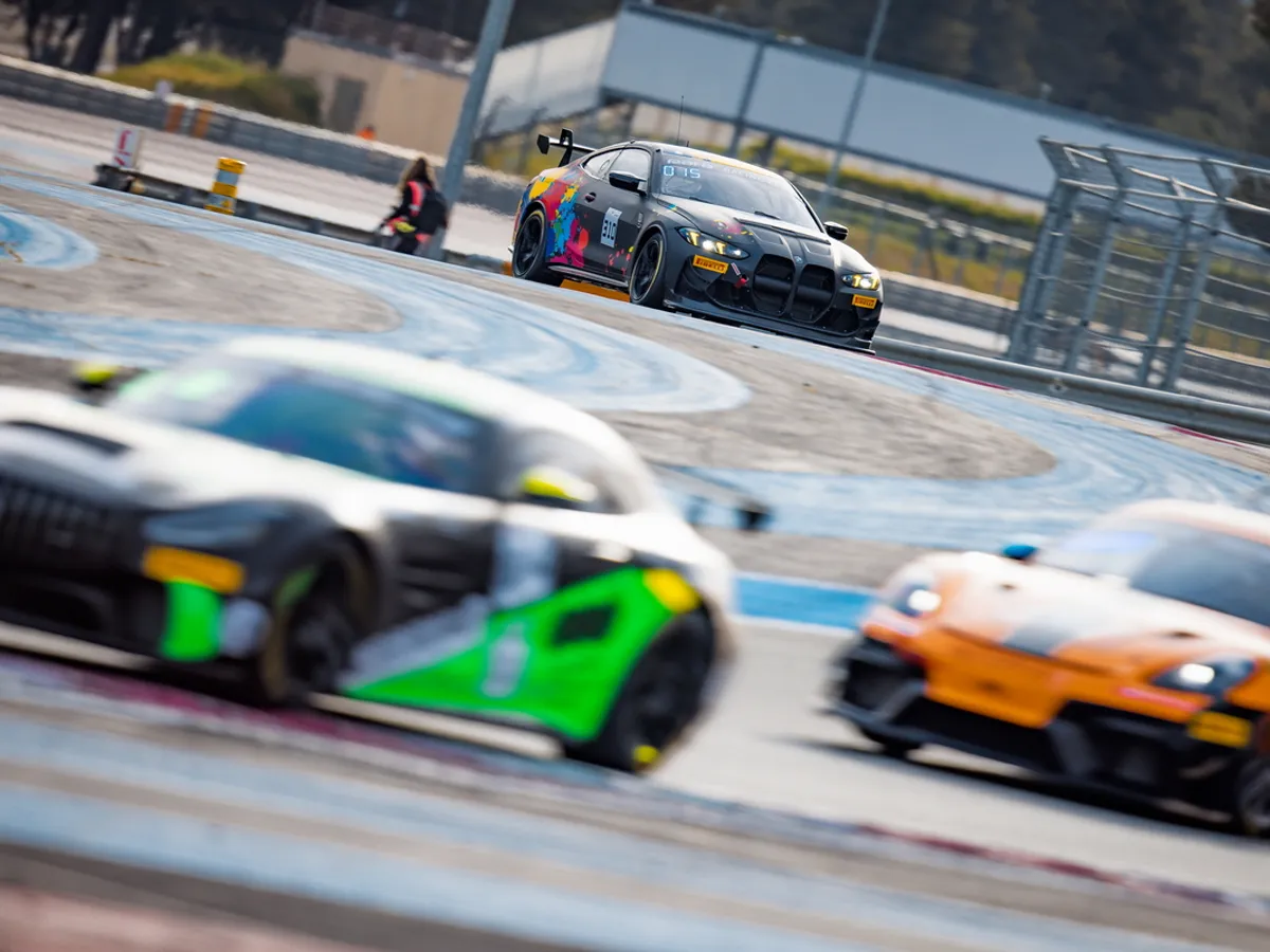 Weekend de foc, în GT4 European Series. Ce a făcut prima echipă românească în prima etapă? - Foto: Facebook / GT4 Series