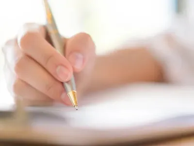 Din 2027, se schimbă procedura de corectare a lucrărilor la Evaluarea Națională și BAC - Foto: Freepik.com (Imagine cu rol ilustrativ)