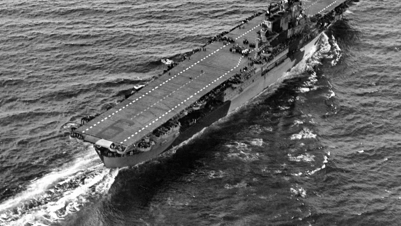Războiul India-Pakistan: Când submarine nucleare rusești amenință să scufunde un portavion american Foto: Profimedia Images