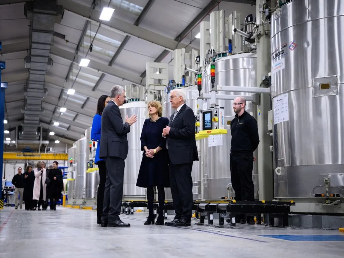 Marea Britanie, Oxford: Președintele german Steinmeier vizitează o unitate Siemens, unul dintre liderii europeni în AI - Foto: Profimedia Images