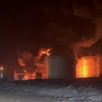 Explozie majoră la un depozit de petrol din Rusia după un atac cu drone. Rușii sunt în alertă - Foto: X/ @NAFOvoyager