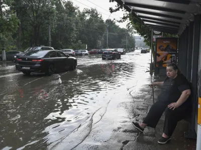 Urmările furtunii din 9 iunie, în Bucureşti - Foto: INQUAM PHOTOS/Codrin Unici (Imagine cu caracter ilustrativ)
