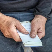 Când intră pensia pe card în luna ianuarie 2024. Pensiile se majorează cu 13,8% - Foto: Arhive / imagine cu caracter ilustrativ