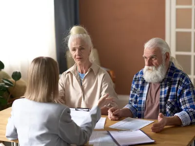 pensionari la pensie - Foto: Freepik